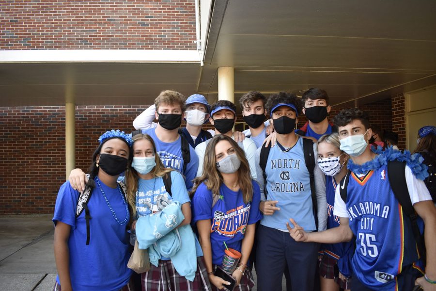 Juniors going all out in blue for their class color.