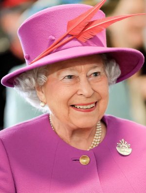 Elizabeth II in 2015 (Photo credits to Wikipedia)