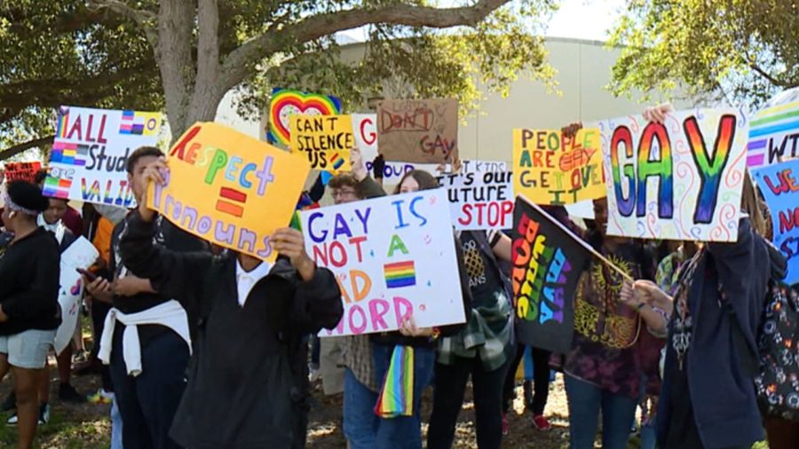 Students protest the “Don’t Say Gay” bill outside of their classes. (Photo courtesy of ABC Action News.)