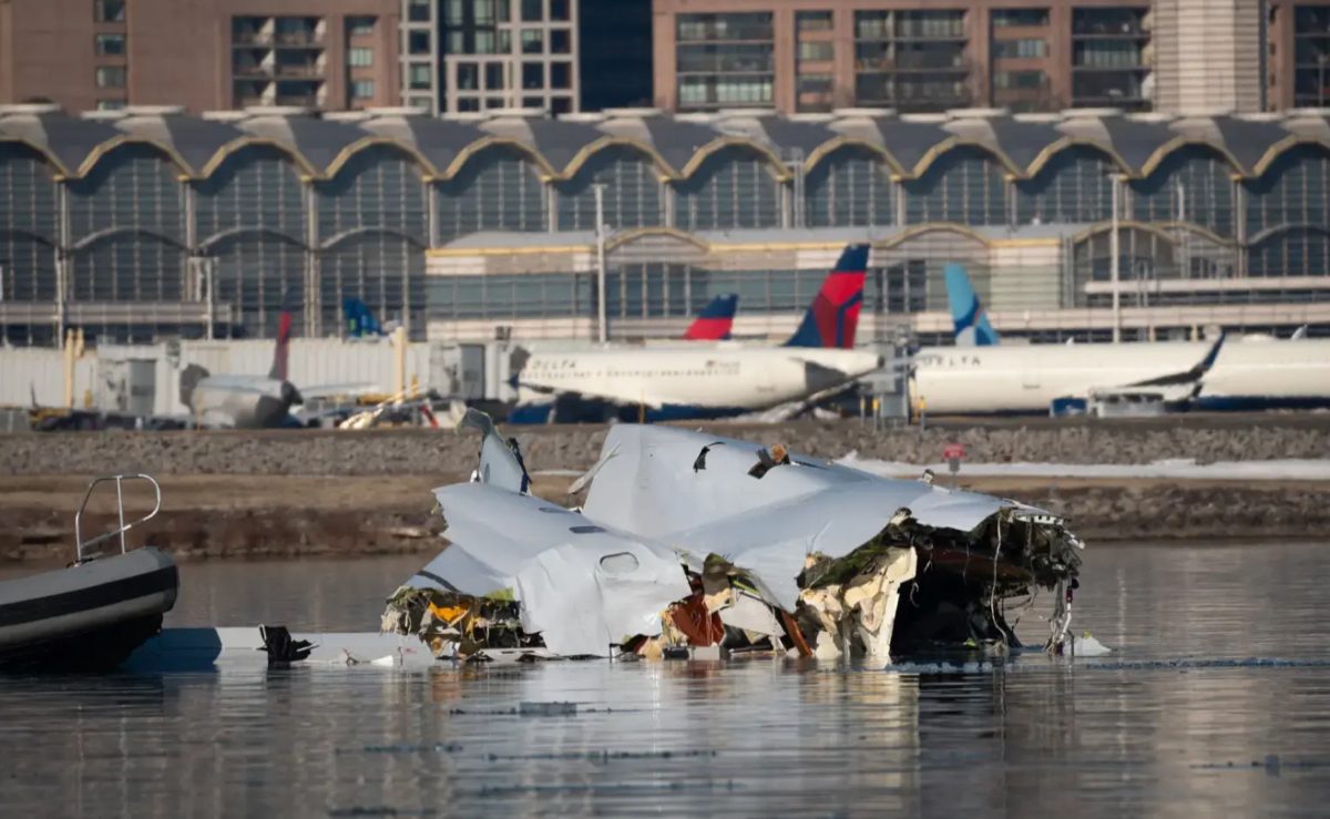 Rescue efforts to plane crashes are provided by firemen, police officers, and specialized dive teams.